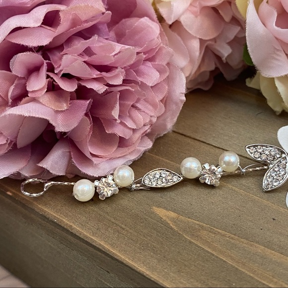 Crystal Pearl Flower Vine Tiara Headdress - Picture 10 of 16